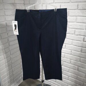 NWT Dalia Plus Ladies Size 16 Navy Capri Length Straight Leg Pants